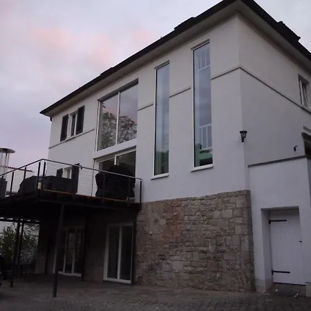 Ferienwohnung Stadtnah Im Dg Wurzburg Exterior photo
